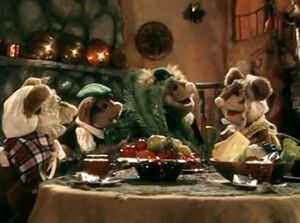 Mouse Family WillowbyChristmastree