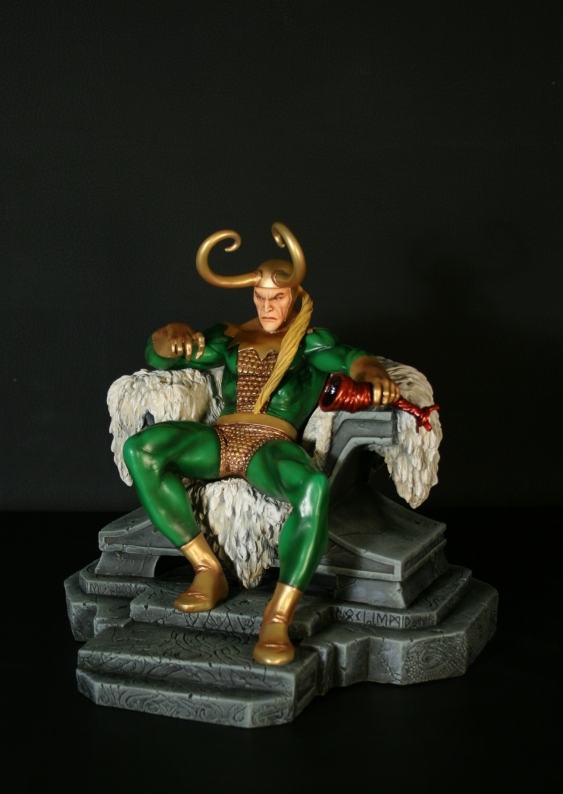 loki statue thor ragnarok