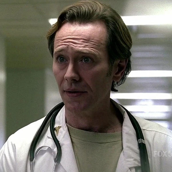 Reyes Fringe Wiki TV show, Comics, Walter and the Pattern