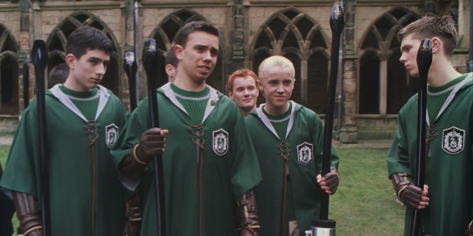 equipo-de-quidditch-de-slytherin-harry-potter-wiki