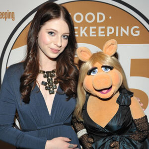 Shine-vip-michelle-trachtenberg-miss-piggy-lg