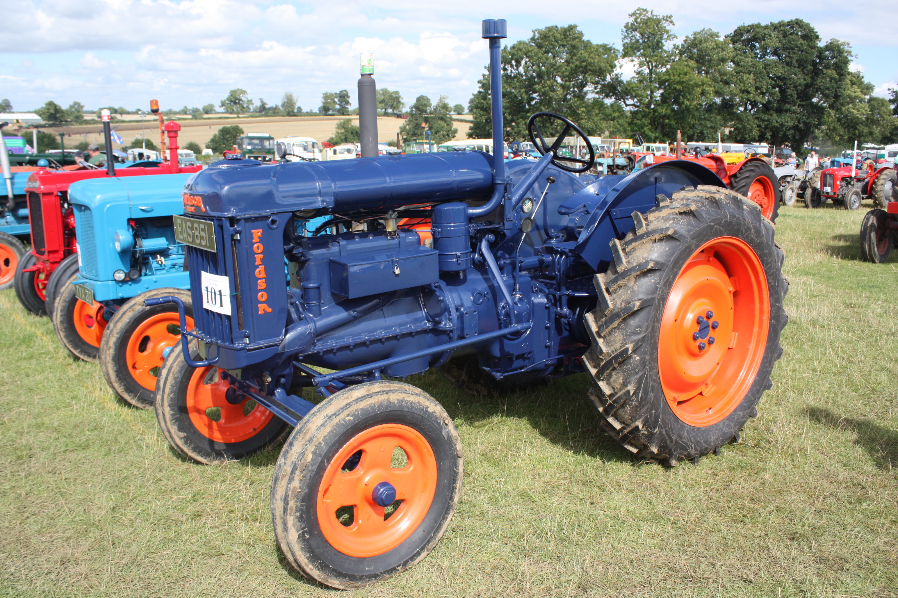 Fordson E N Major Tractor Construction Plant Wiki The Classic My XXX