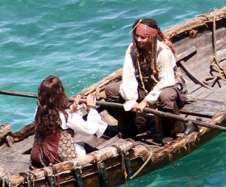 Jack And Angelica S Longboat Pirates Of The Caribbean
