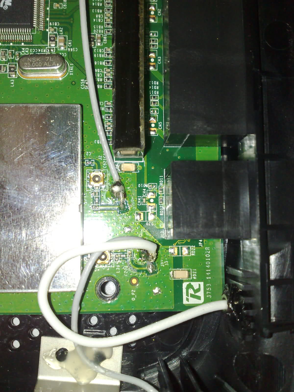 File:Linksys WRT160N Ant Mod e.jpg