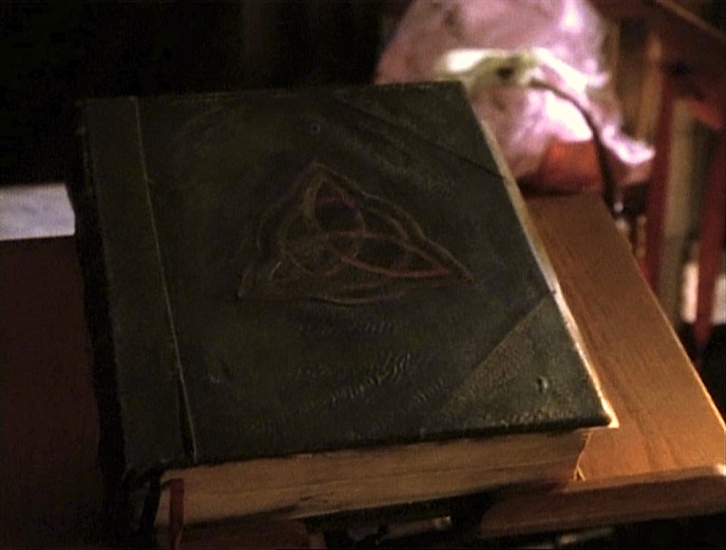 1x09-BookOfShadows.jpg