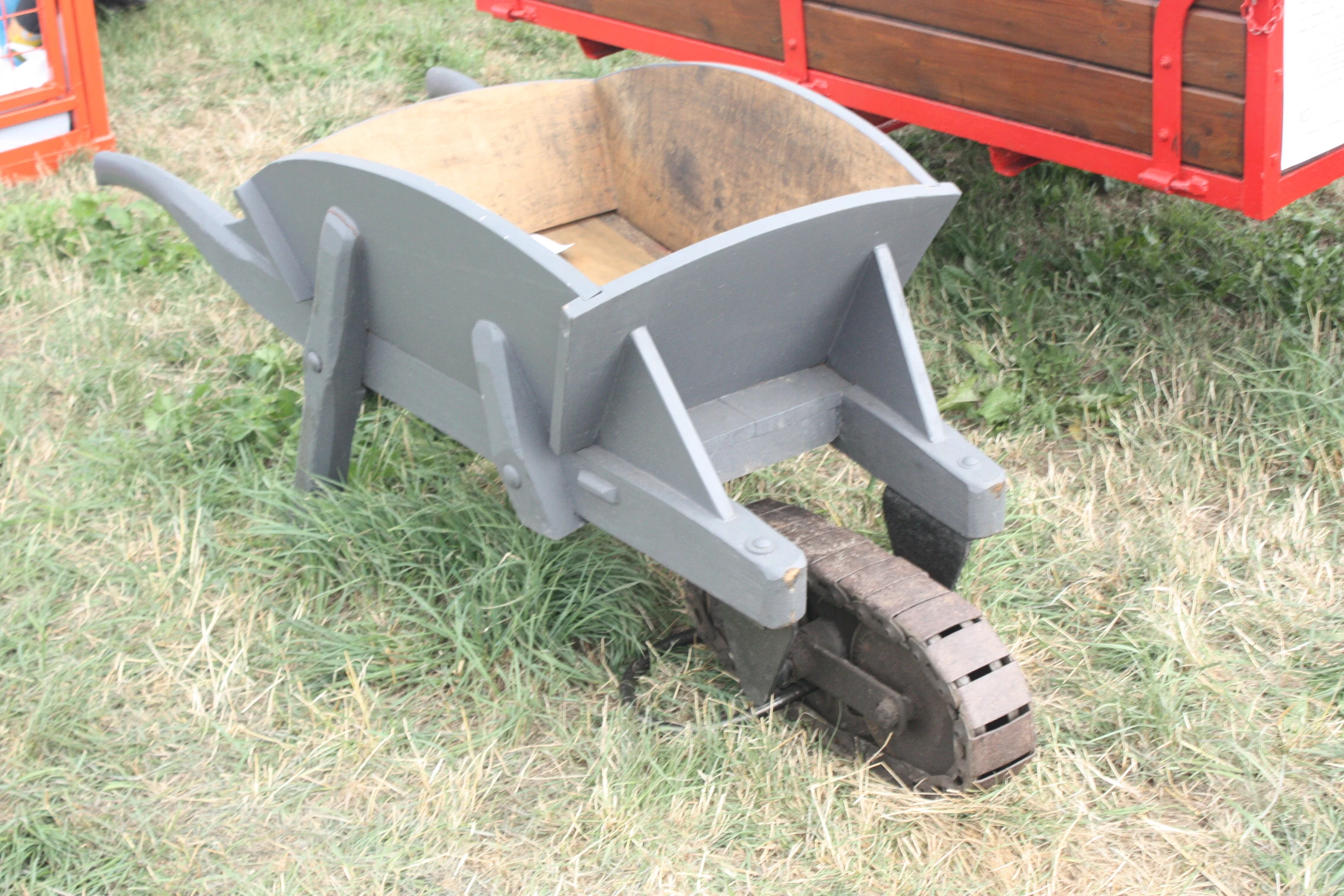 Roadless Wheelbarrow Tractor & Construction Plant Wiki The classic