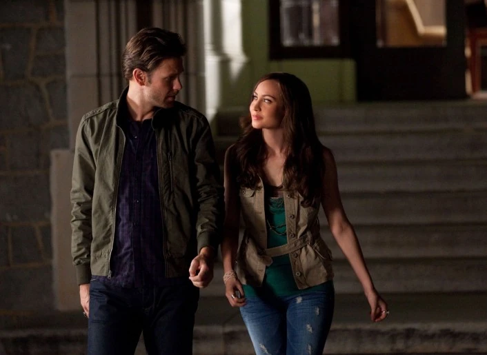 In Welcher Staffel Kommen Elena Und Damon Zusammen