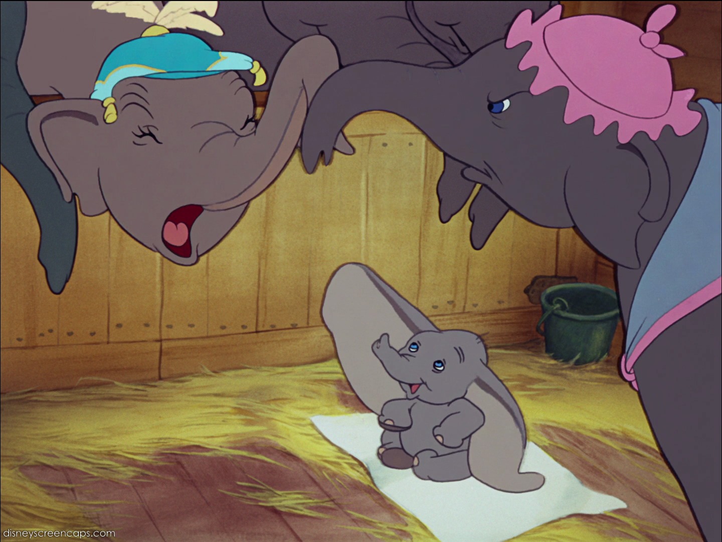 Image - Dumbo-disneyscreencaps Com-945.jpg - Disney Wiki