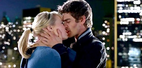 Image - The-Amazing-Spider-Man-Gwen-Stacy-Peter-Parker ... Andrew Garfield Wiki