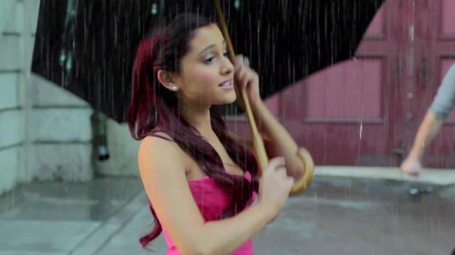 http://img4.wikia.nocookie.net/__cb20120825142446/bigtimerush/images/thumb/1/1c/Put_Your_Hearts_Up_(Ariana_Grande)/300px-Put_Your_Hearts_Up_(Ariana_Grande).jpg