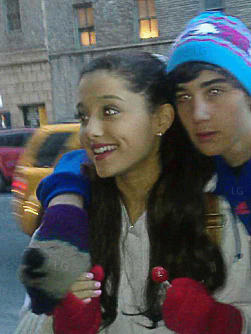 ariana grande dating guy from the wanted Ariana grande admitted she was a little nervous to meet her boyfriend’s family in case you haven’t heard, the singer is presently dating the wanted singer nathan sykes. ariana grande dating guy from the wanted Ariana grande admitted she was a little nervous to meet her boyfriend’s family in case you haven’t heard, the singer is presently dating the wanted singer nathan sykes.