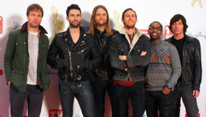 Maroon 5, 2011