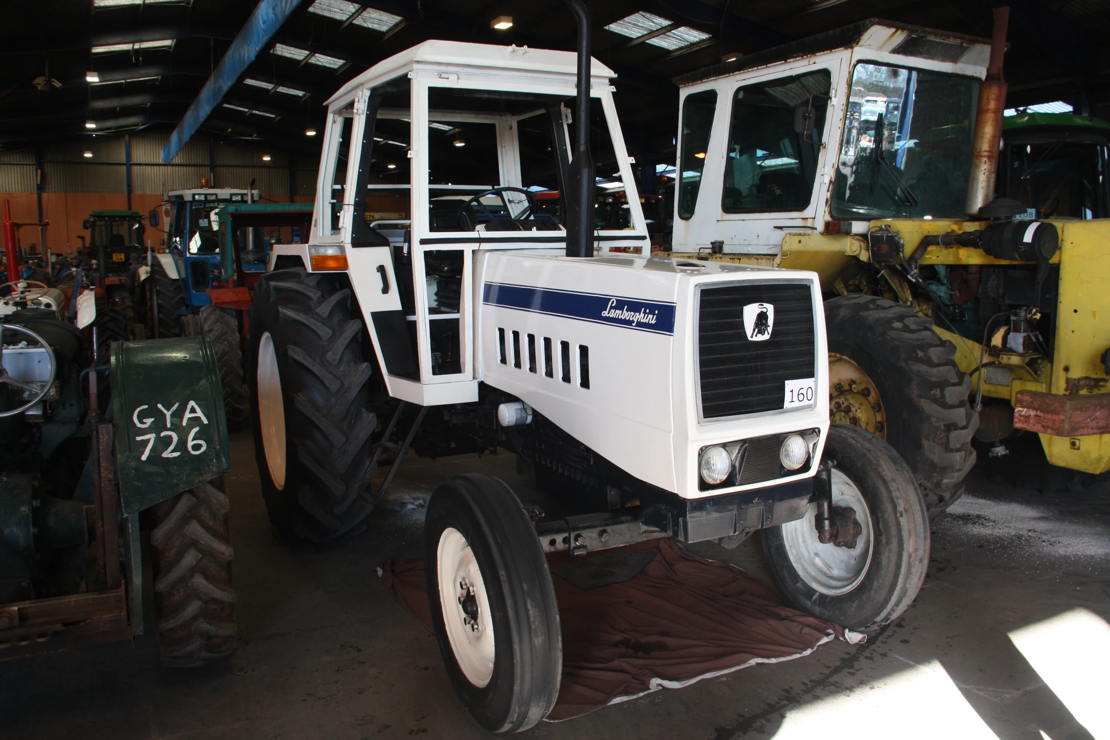 Lamborghini_tractor_-_(GHH_396V)_at_Some