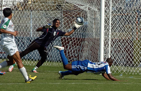  - Liga_nacional_2012_13_victoria_platense_2