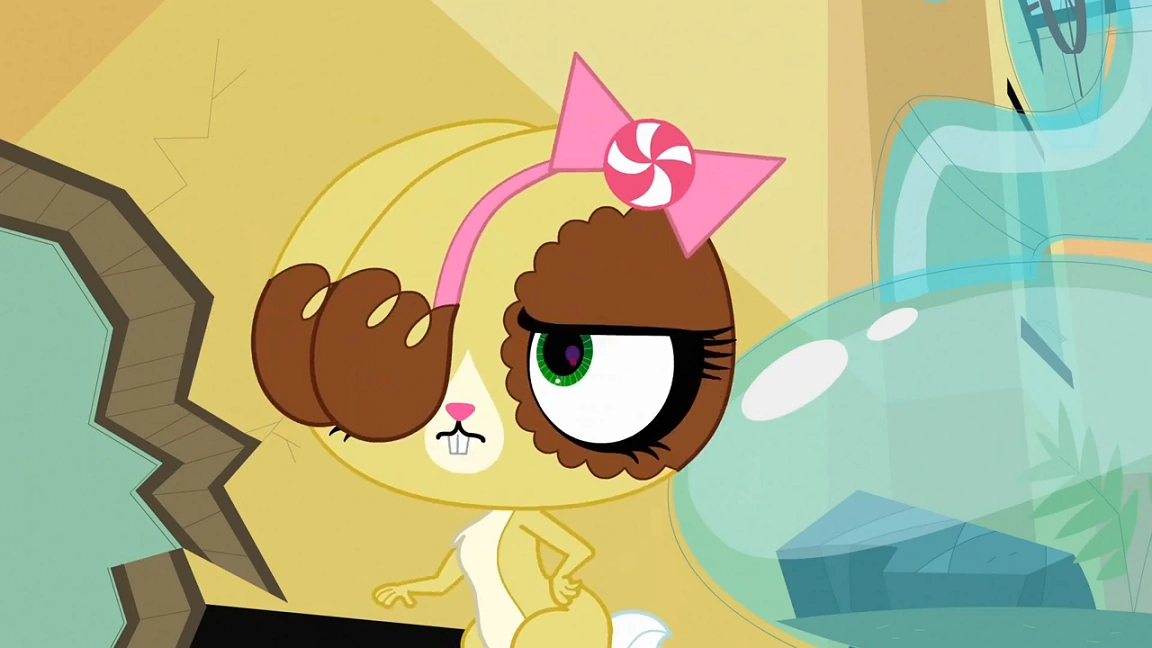Image Buttercream imitating the Biskits.png Littlest Pet Shop (2012