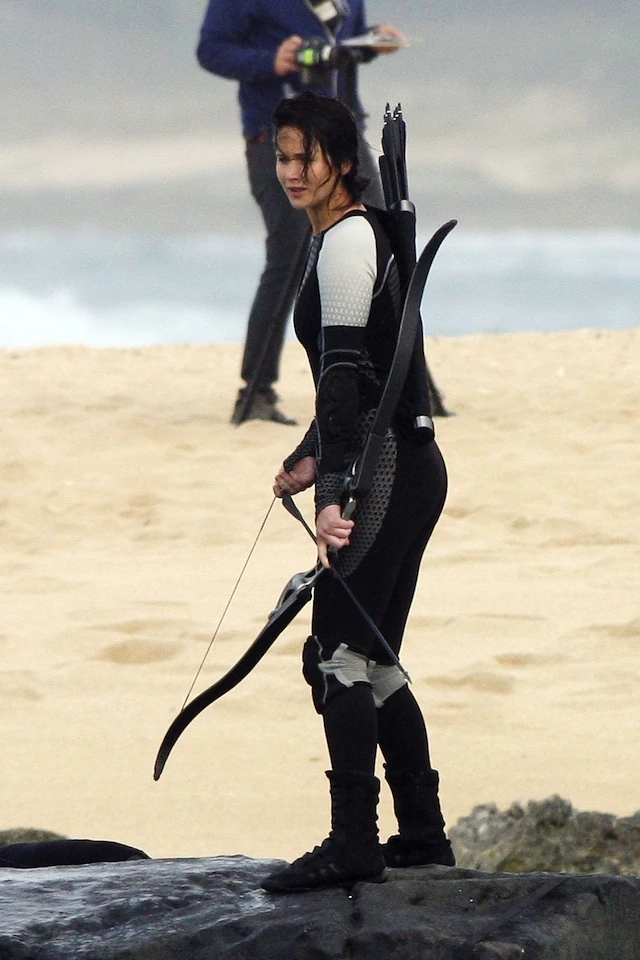 Imagen Catchingfiresetphotoshawaiikatnissbow.jpg Wiki The