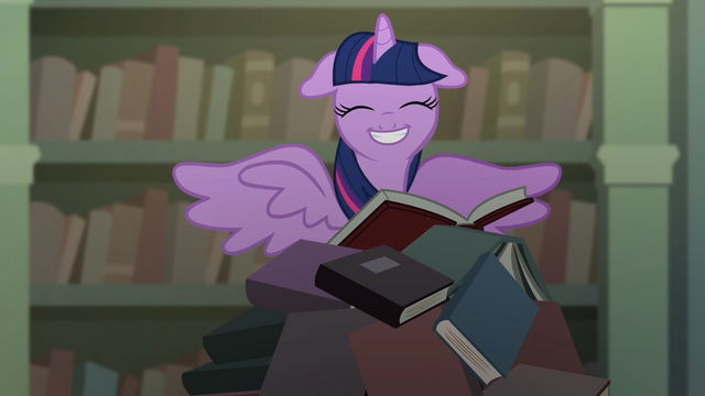 640px-Twilight_with_a_big_grin_S4E03.png