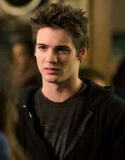 Vampire-diaries13