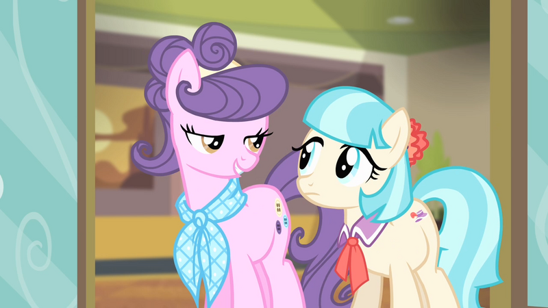 Coco Pommel imagens 800px-Suri_'And_that_is_how_it's_done'_S4E08