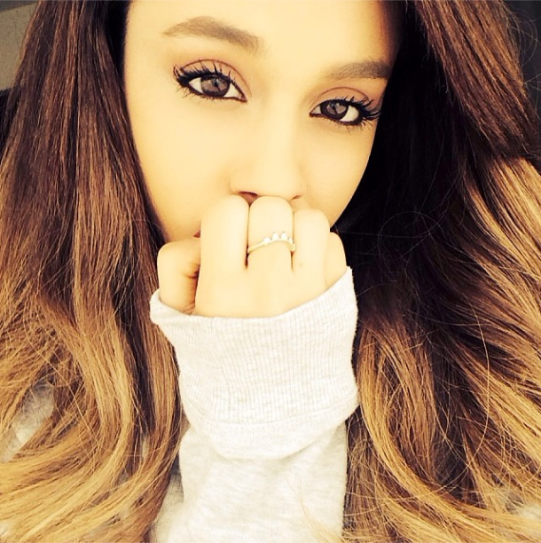 Ariana_Grande_on_February_2,_2014.png