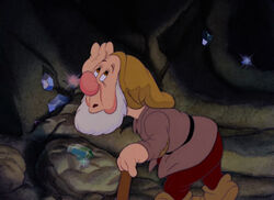 Snow-white-disneyscreencaps.com-2355