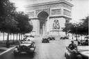 300px-Nazi-parading-in-elysian-fields-paris-desert-1940.png