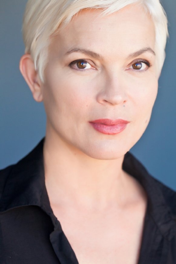 Elizabeth Gracen nude