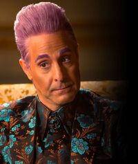 Caesar interviewing Peeta on Mockingjay