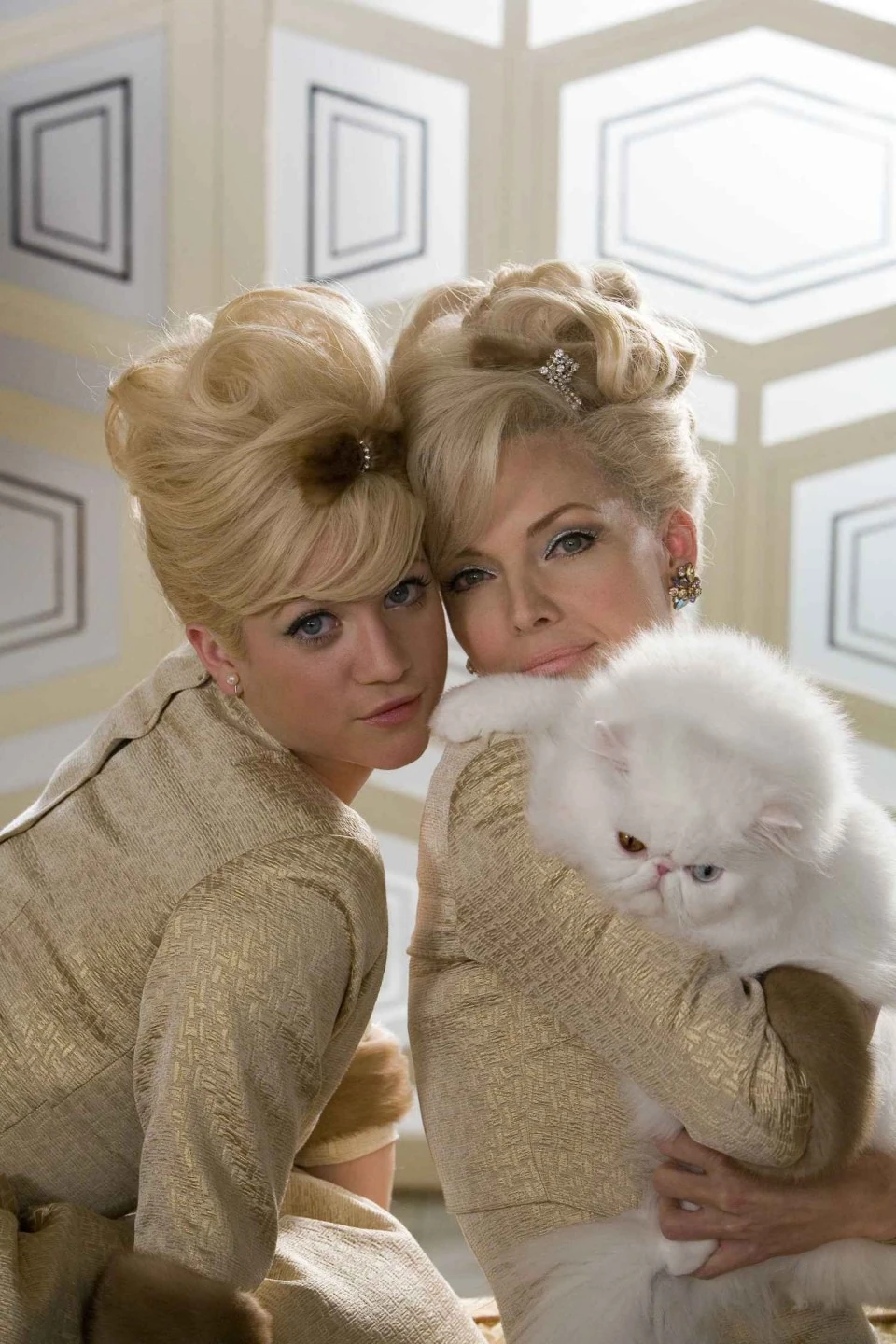 Image BrittanySnowleftstarsasAmbervonTussleandMichelle